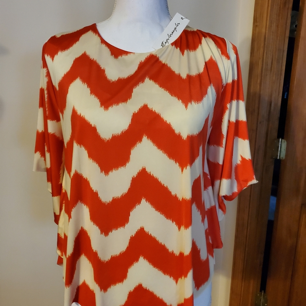 NWT Orange and White Top by Tbags Los Angeles